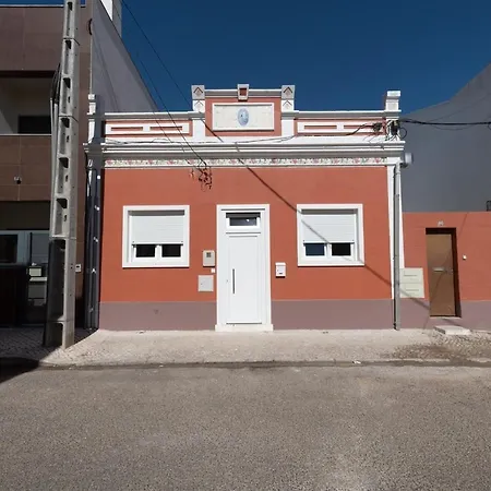 A Casa Santos Nicolau 세투발
